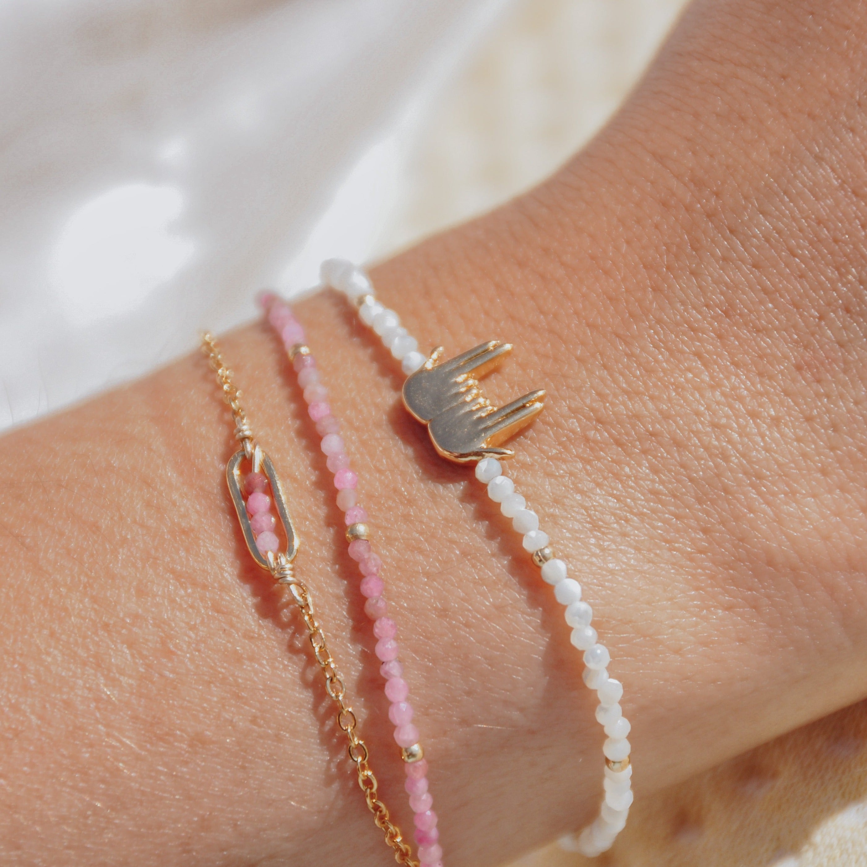 Bracelet nacre et signe jul
