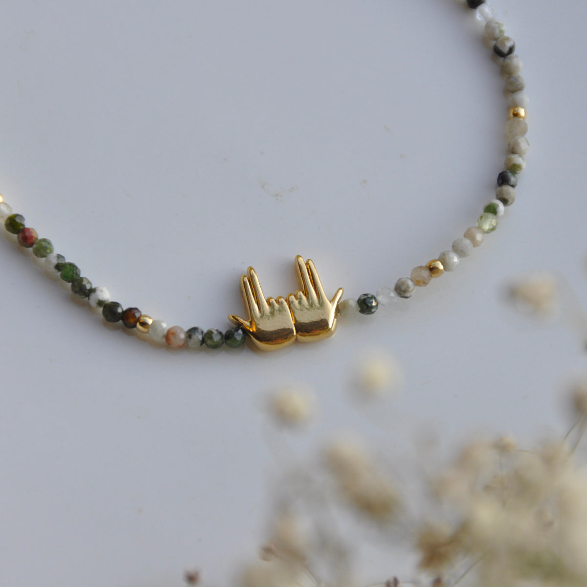 Bracelet tchikita pierres d'Agathe et signe jul 